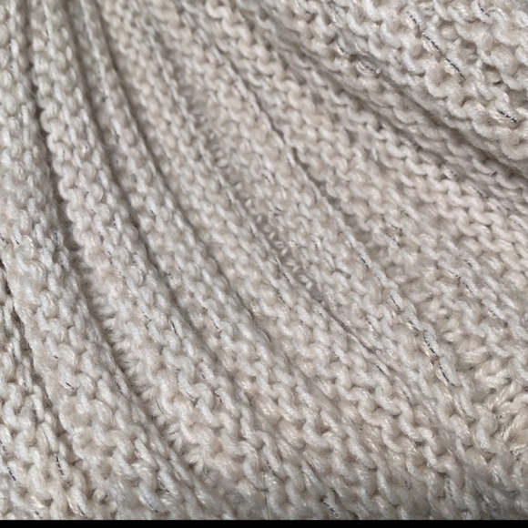 Knit infinity scarf oatmeal color - Picture 2 of 3